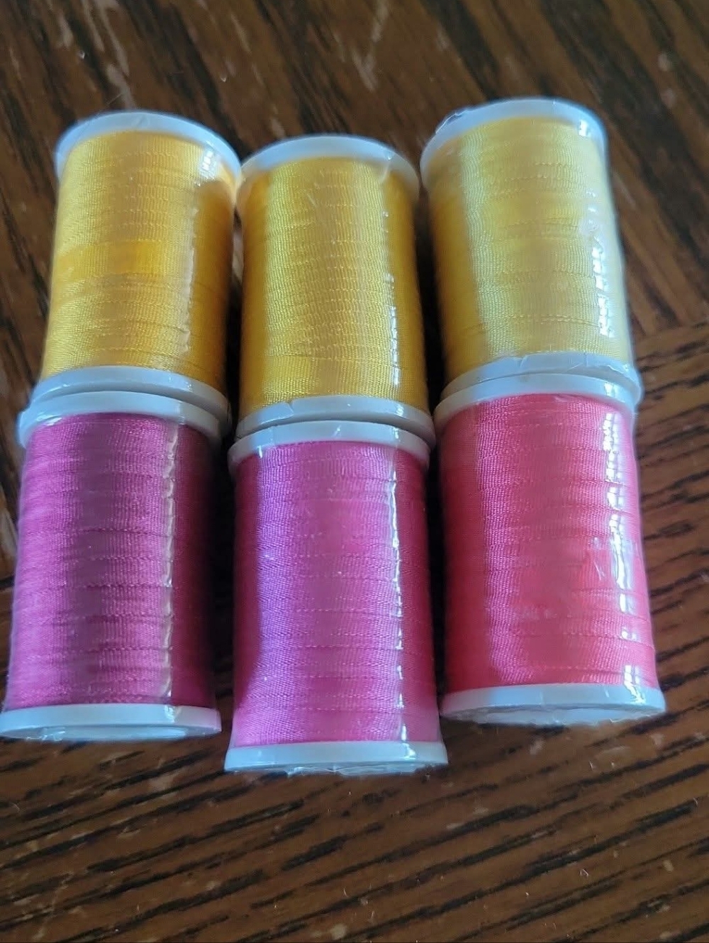 Thread nanny 6 spools of ribbon
